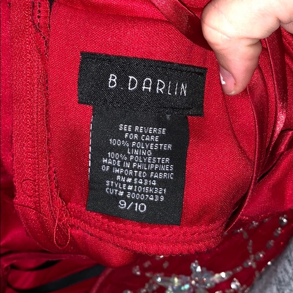 B. Darlin long red prom dress - Picture 5 of 6